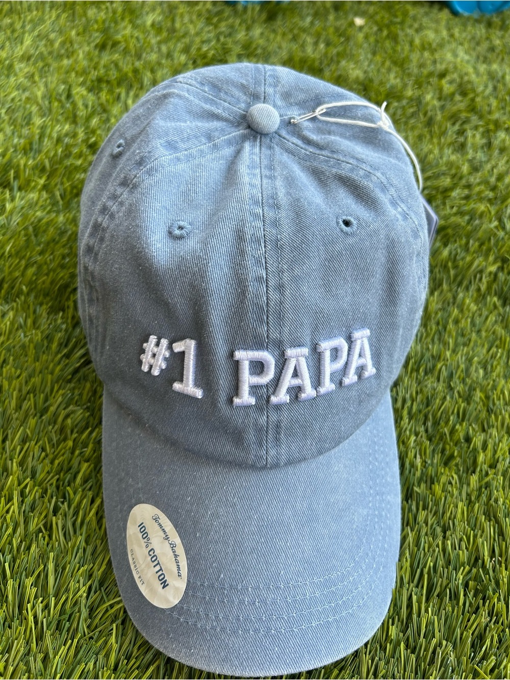 Tommy Bahama men’s Light Blue '#1 PAPÁ' Baseball Cap